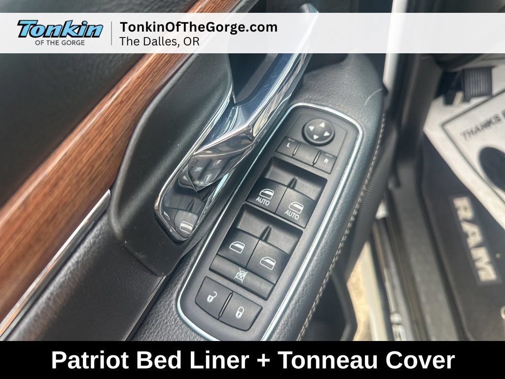 Used 2017 RAM 1500 Laramie w/ Convenience Group AWD/4WD image 13