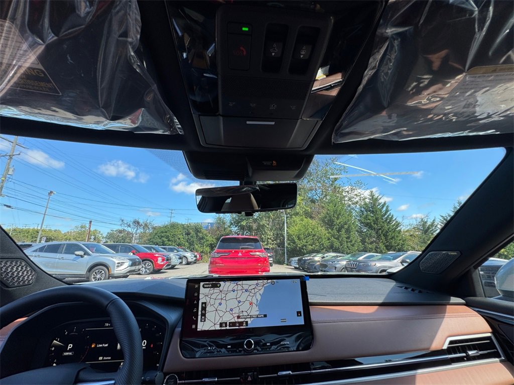 New 2025 Mitsubishi Outlander SEL image 19