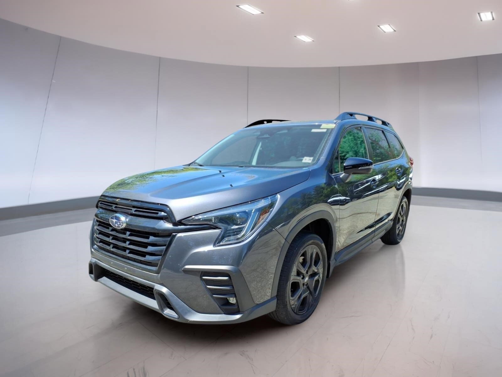 Used 2023 Subaru Ascent Onyx Edition AWD/4WD image 2