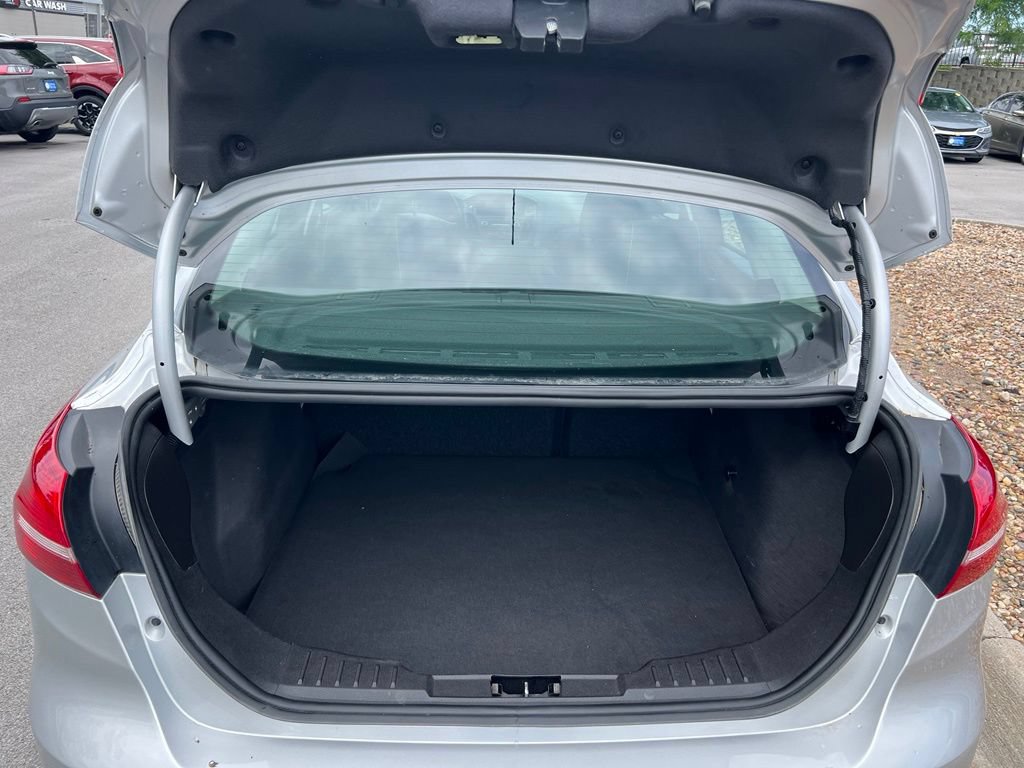 Used 2018 Ford Focus SE FWD image 21