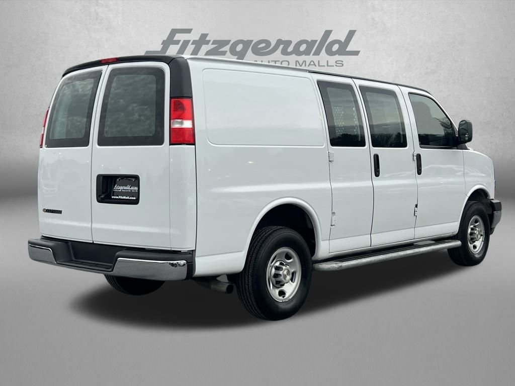 Used 2024 Chevrolet Express 2500 Work Van w/ Driver Convenience Package image 7