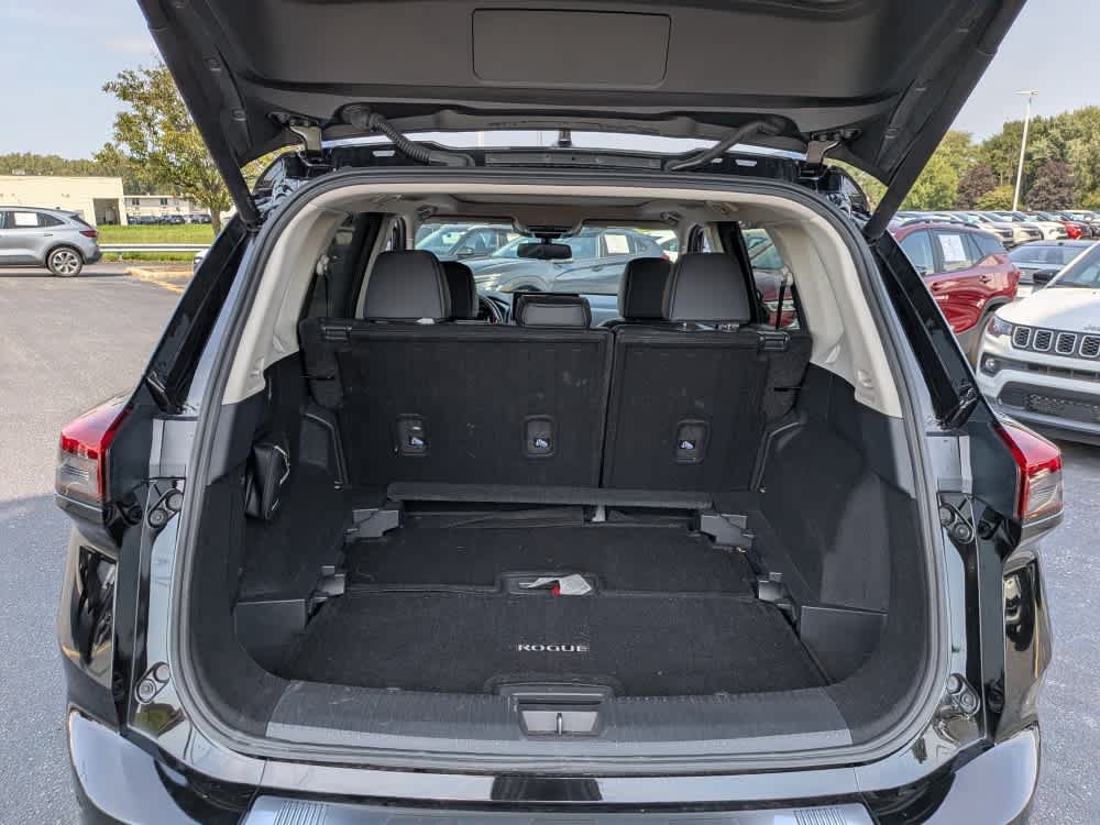 Used 2024 Nissan Rogue SL w/ SL Premium Package AWD/4WD image 22