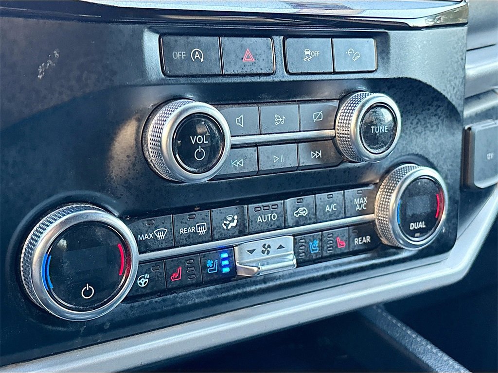 Used 2023 Ford Expedition Limited image 16