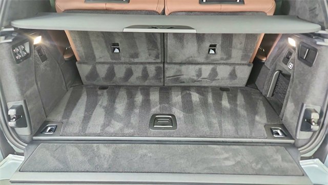 Used 2025 BMW X7 M60i image 15