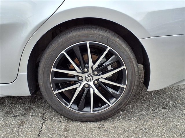 Used 2023 Toyota Camry SE image 7