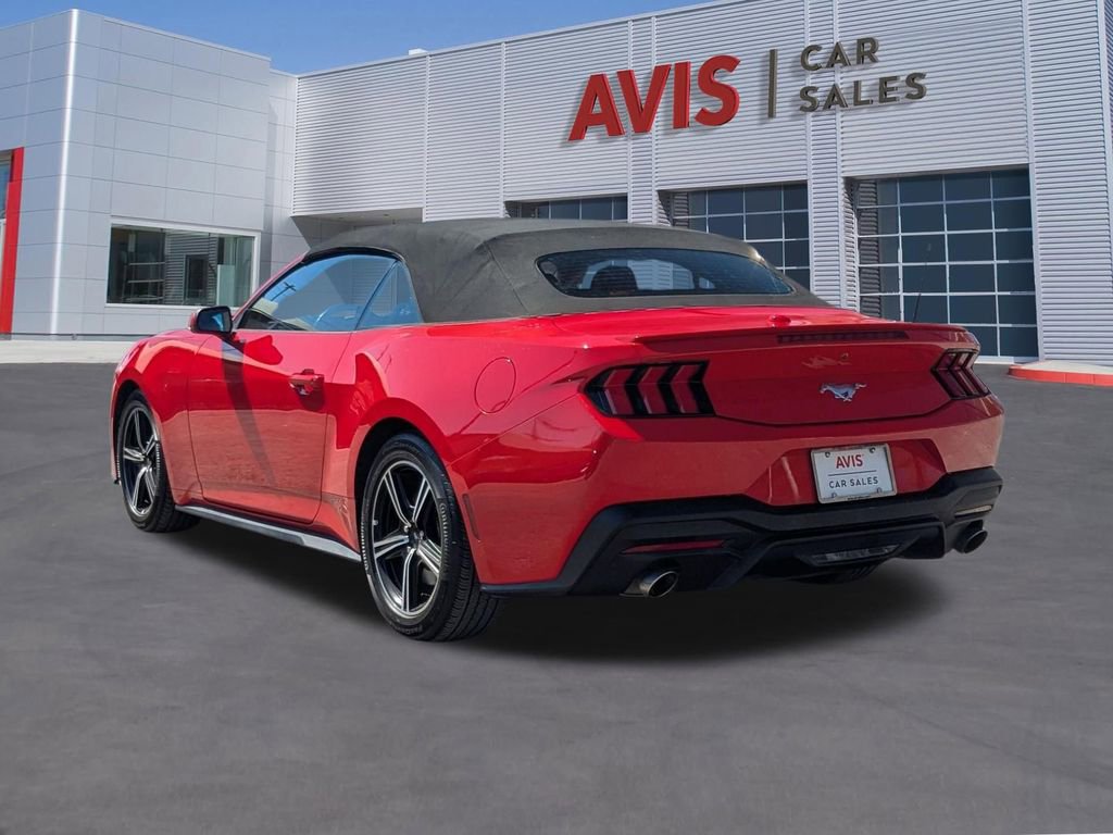 Used 2025 Ford Mustang Premium image 3
