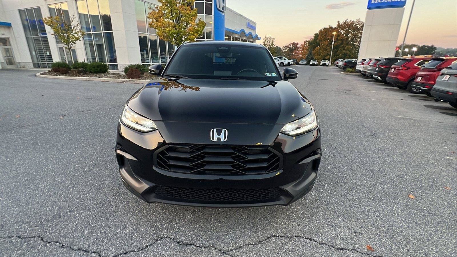 Used 2023 Honda HR-V Sport image 9