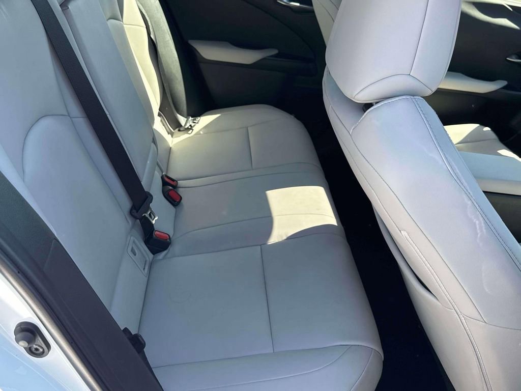 Used 2024 Lexus UX 250h F Sport AWD/4WD image 15