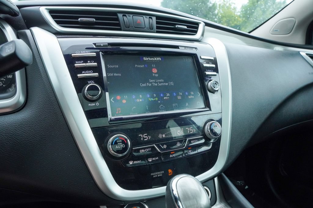 Used 2018 Nissan Murano SL w/ Moonroof Package AWD/4WD image 17