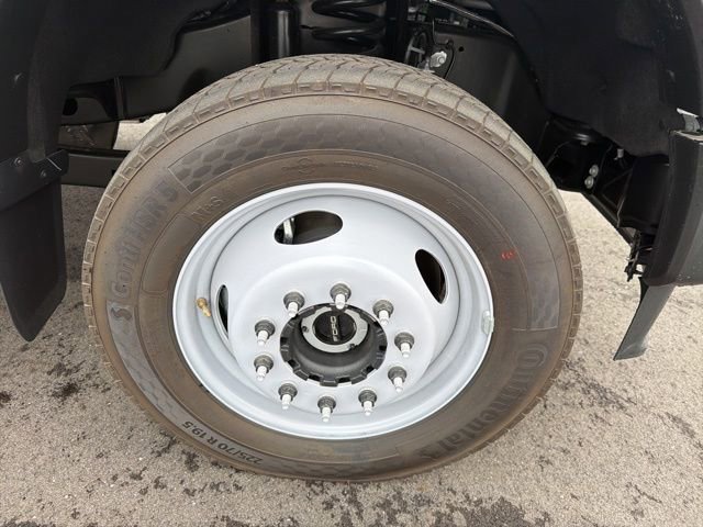 Used 2026 Ford F450 XL w/ XL Chrome Package image 4