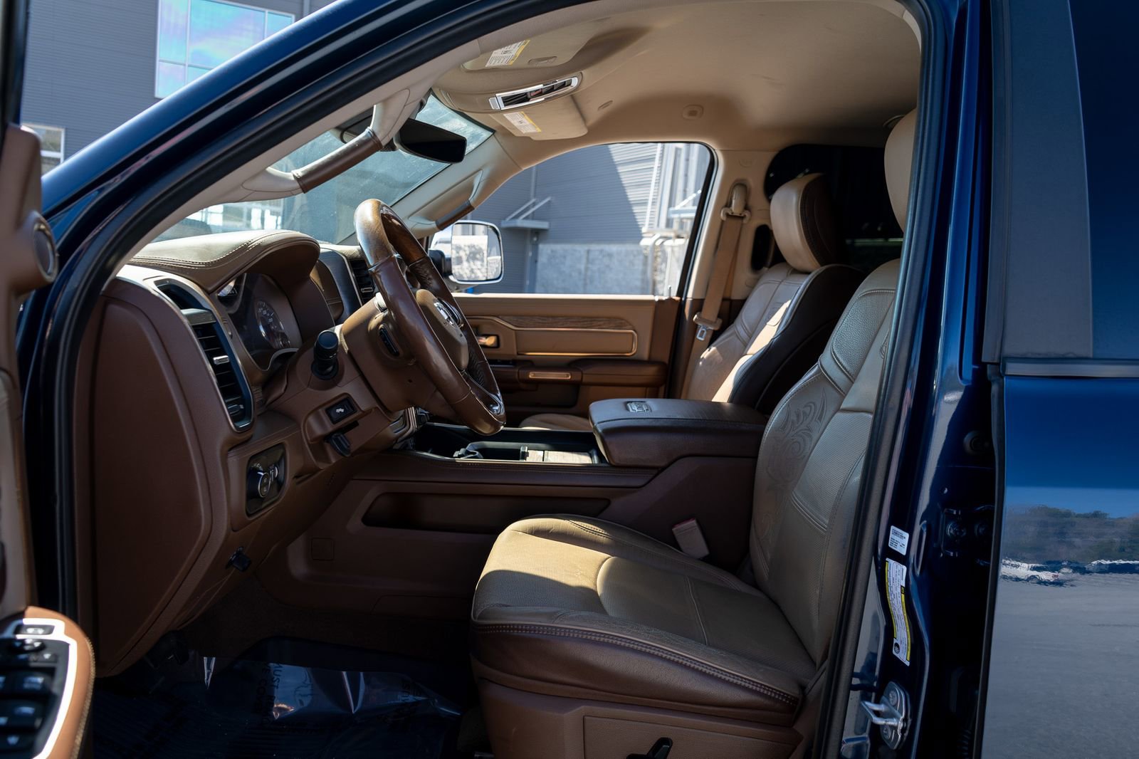 Used 2019 RAM 2500 Limited image 18
