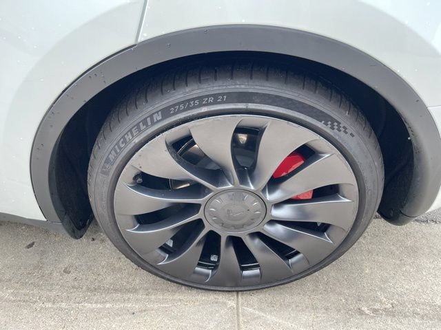 Used 2023 Tesla Model Y Performance AWD/4WD image 31