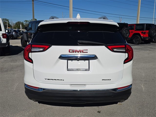 Used 2024 GMC Terrain SLT image 5
