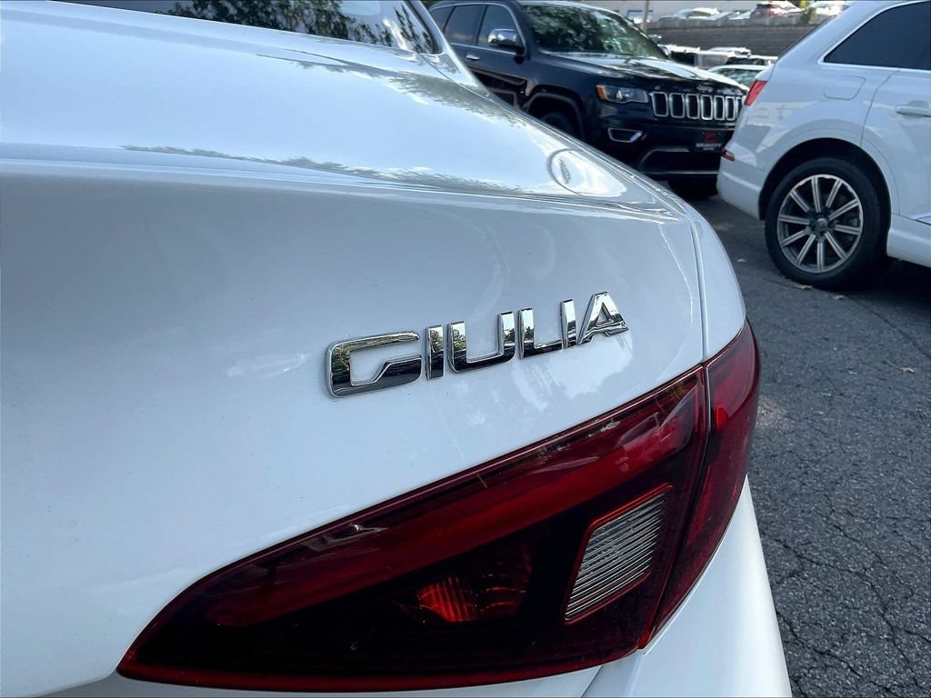 Used 2017 Alfa Romeo Giulia RWD image 17