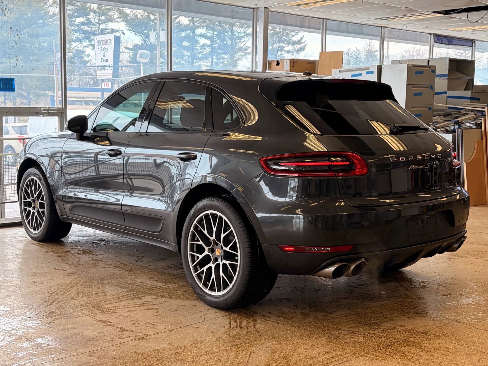 Used 2017 Porsche Macan S image 7