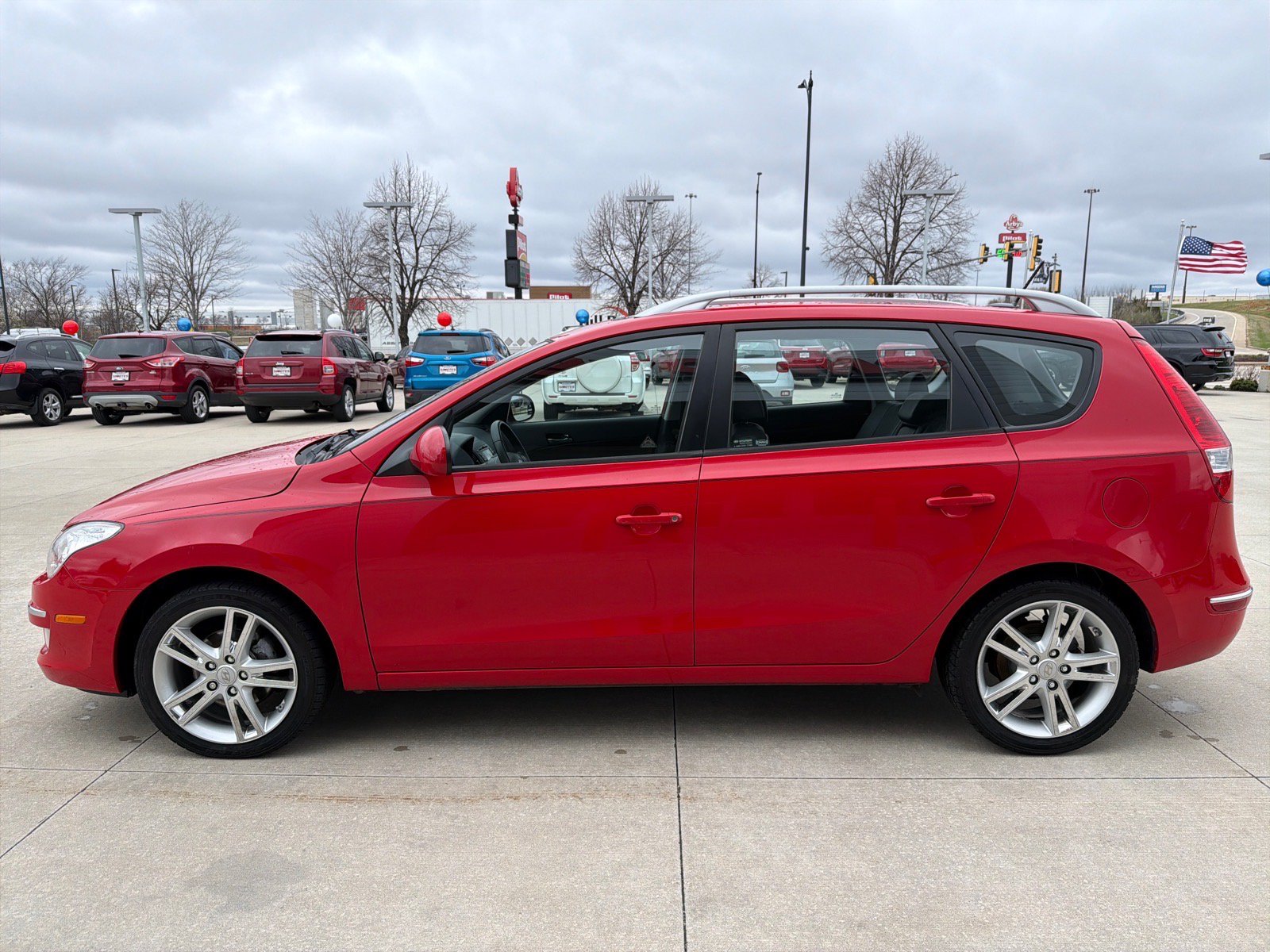 Used 2011 Hyundai Elantra FWD image 5