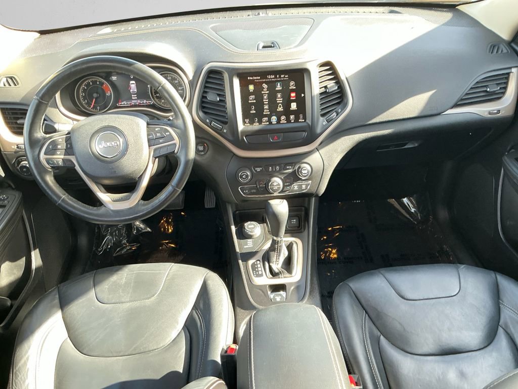 Used 2017 Jeep Cherokee Limited image 10