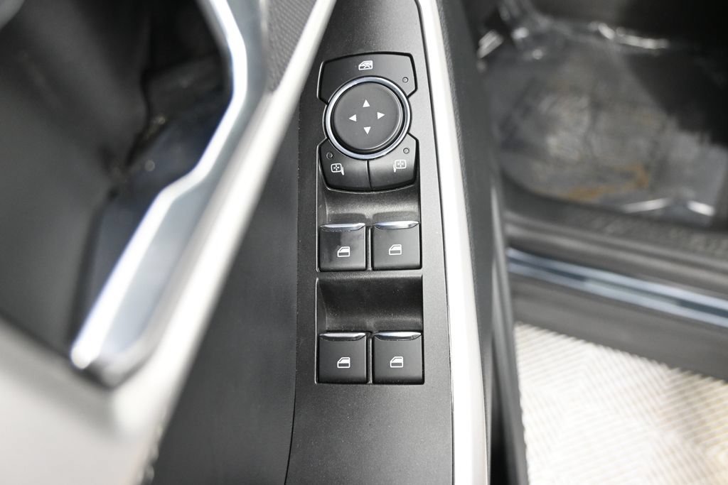 Used 2024 Ford Explorer XLT AWD/4WD image 20