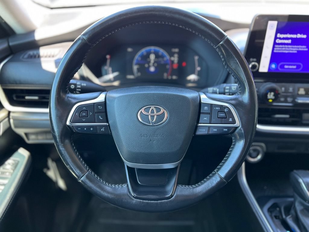 Used 2024 Toyota Grand Highlander AWD image 13
