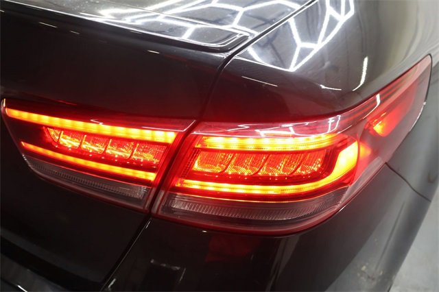 Used 2018 Kia Optima S w/ 18" Alloy Wheels Package image 42