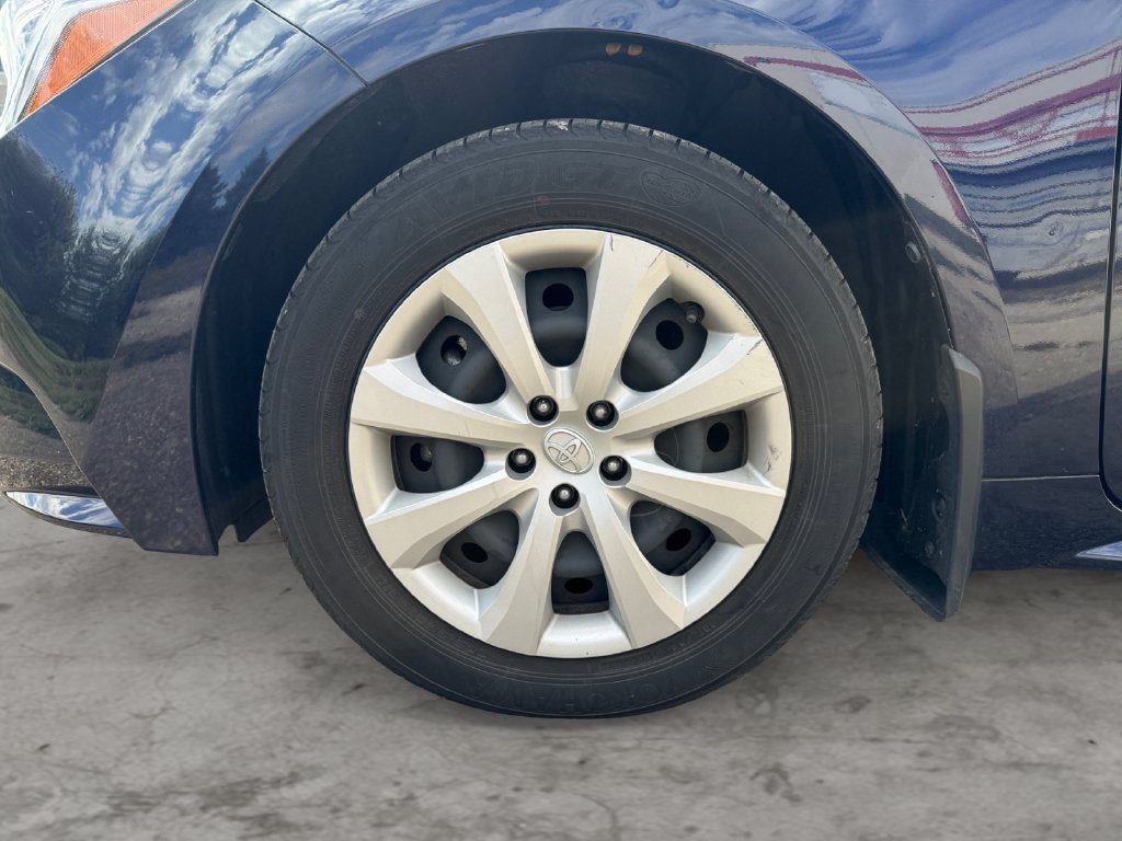 Certified 2023 Toyota Corolla LE FWD image 9