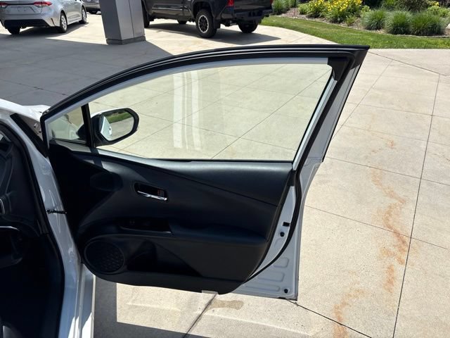 Used 2022 Toyota Prius Prime XLE FWD image 33