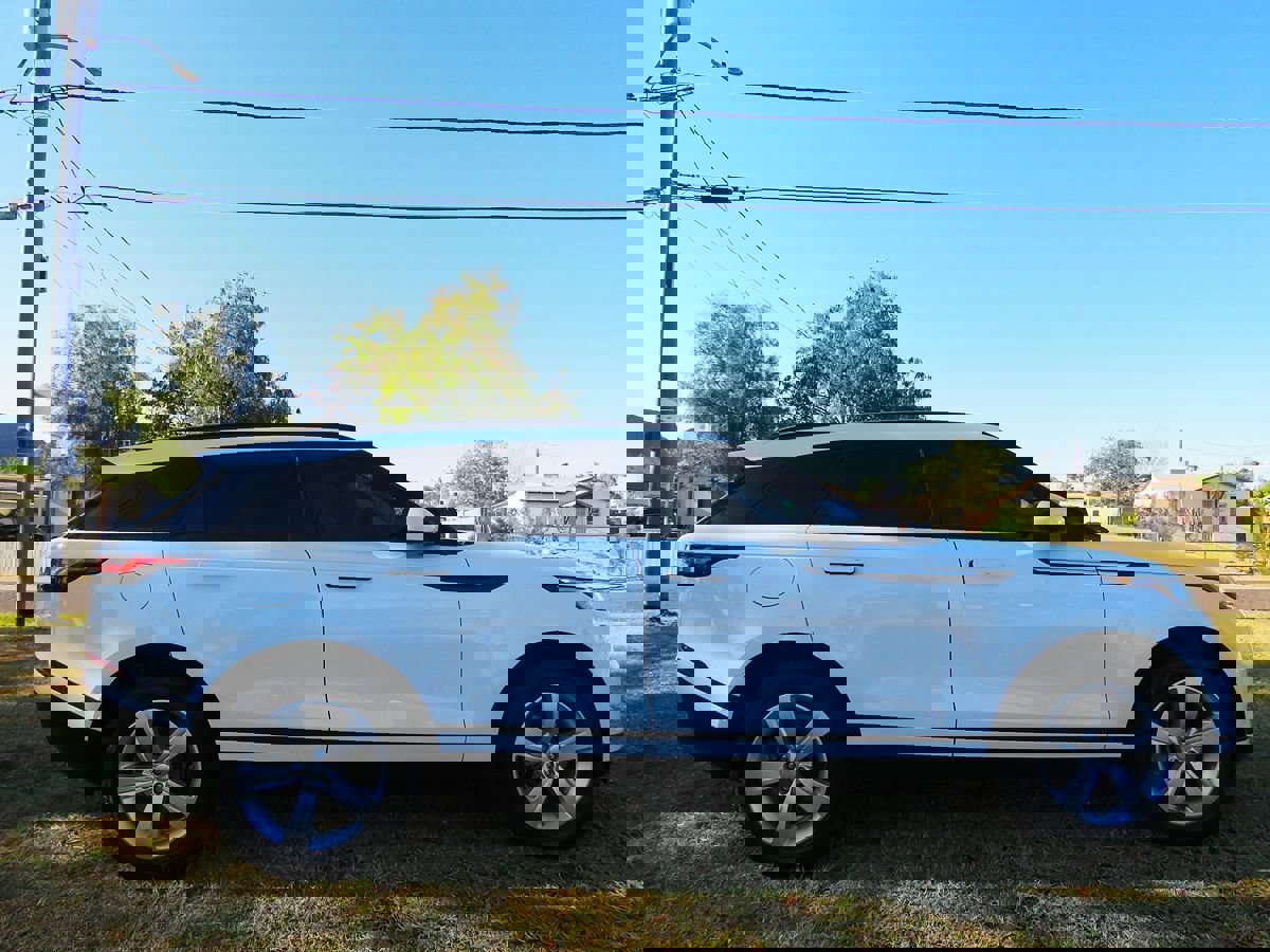 Used 2019 Land Rover Range Rover Velar S image 9