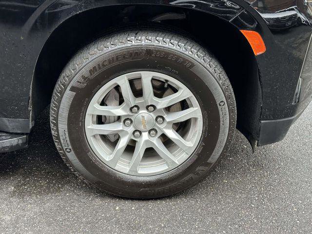 Used 2023 Chevrolet Suburban LT image 10