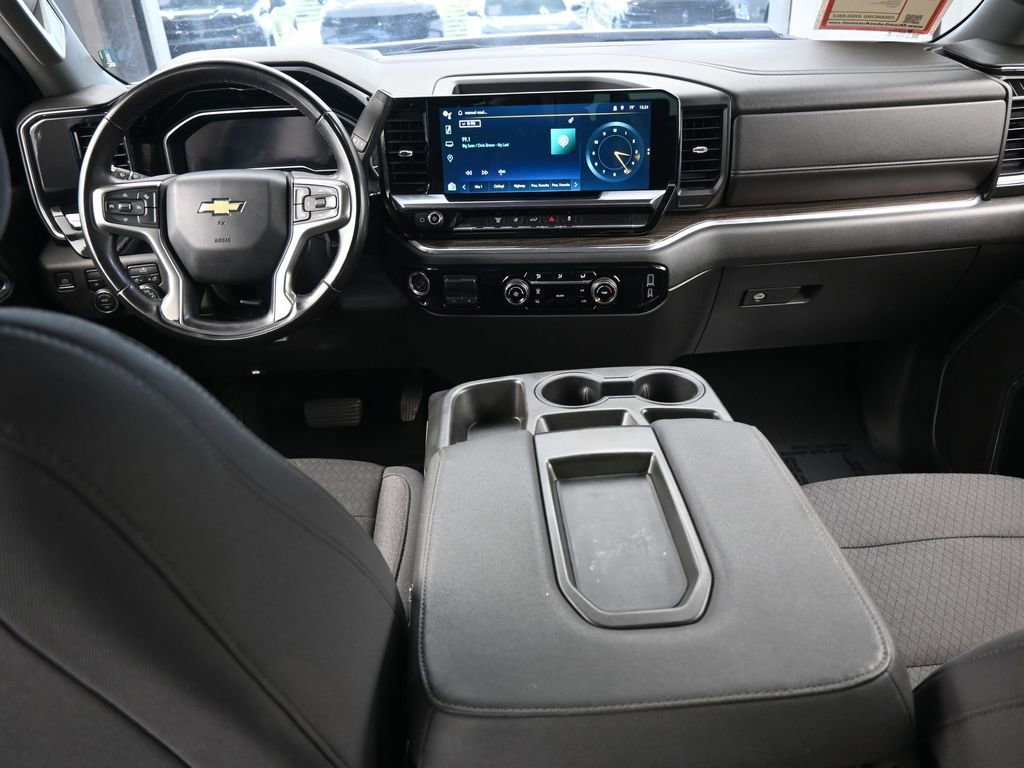 Used 2024 Chevrolet Silverado 2500 LT image 38