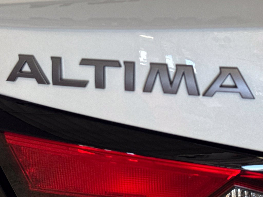 New 2026 Nissan Altima 2.5 SR w/ SR Premium Package FWD image 32