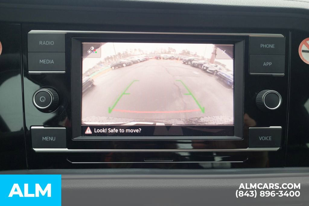 Used 2024 Volkswagen Jetta SE image 23