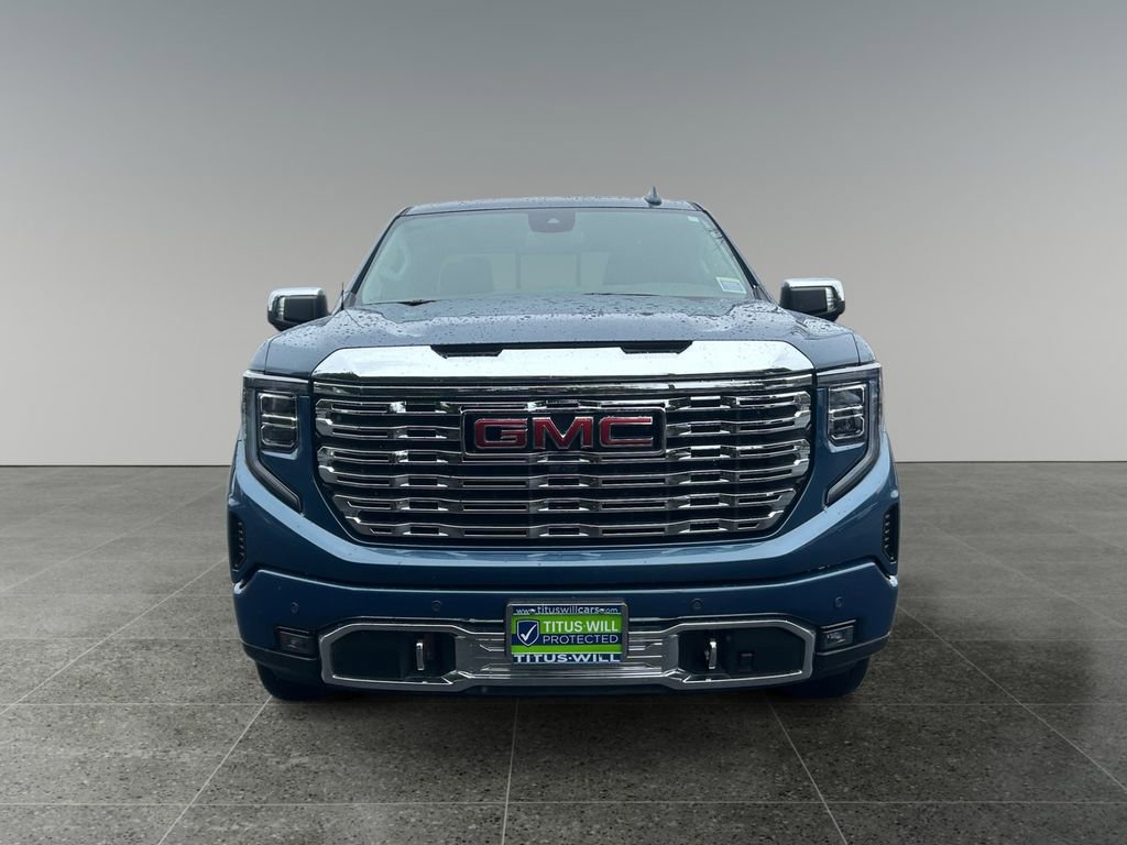 Used 2024 GMC Sierra 1500 Denali AWD/4WD image 3