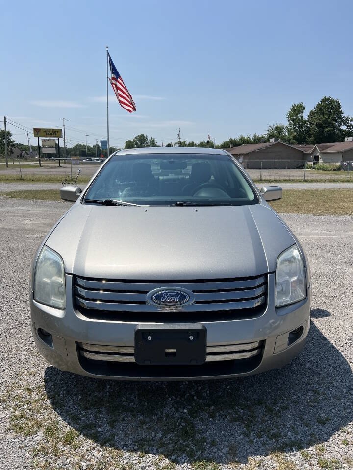 Used 2009 Ford Fusion SEL FWD image 3
