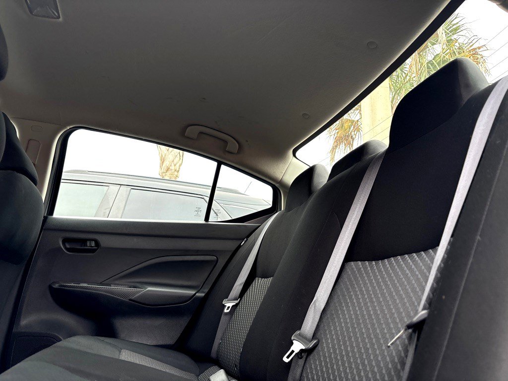 Used 2022 Nissan Versa S image 14