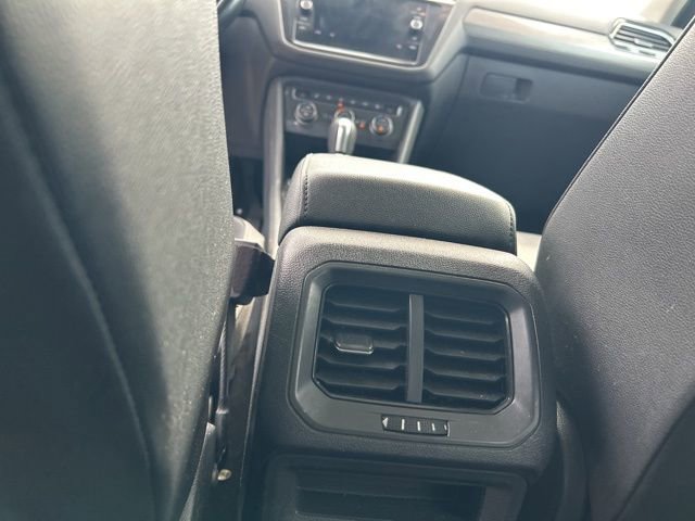 Used 2019 Volkswagen Tiguan SE w/ Panoramic Sunroof Package FWD image 38