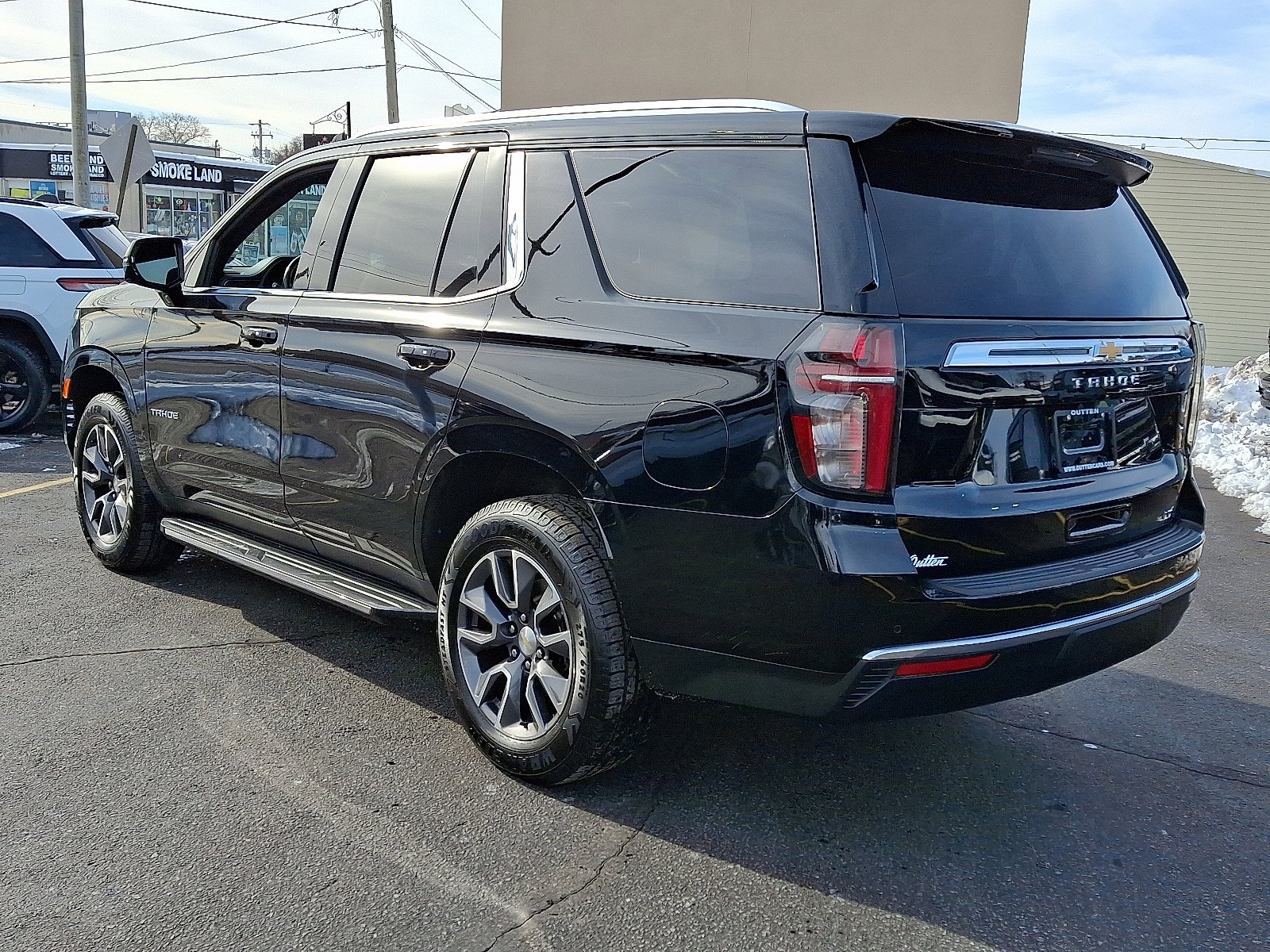 Used 2021 Chevrolet Tahoe LT w/ LT Signature Package image 3