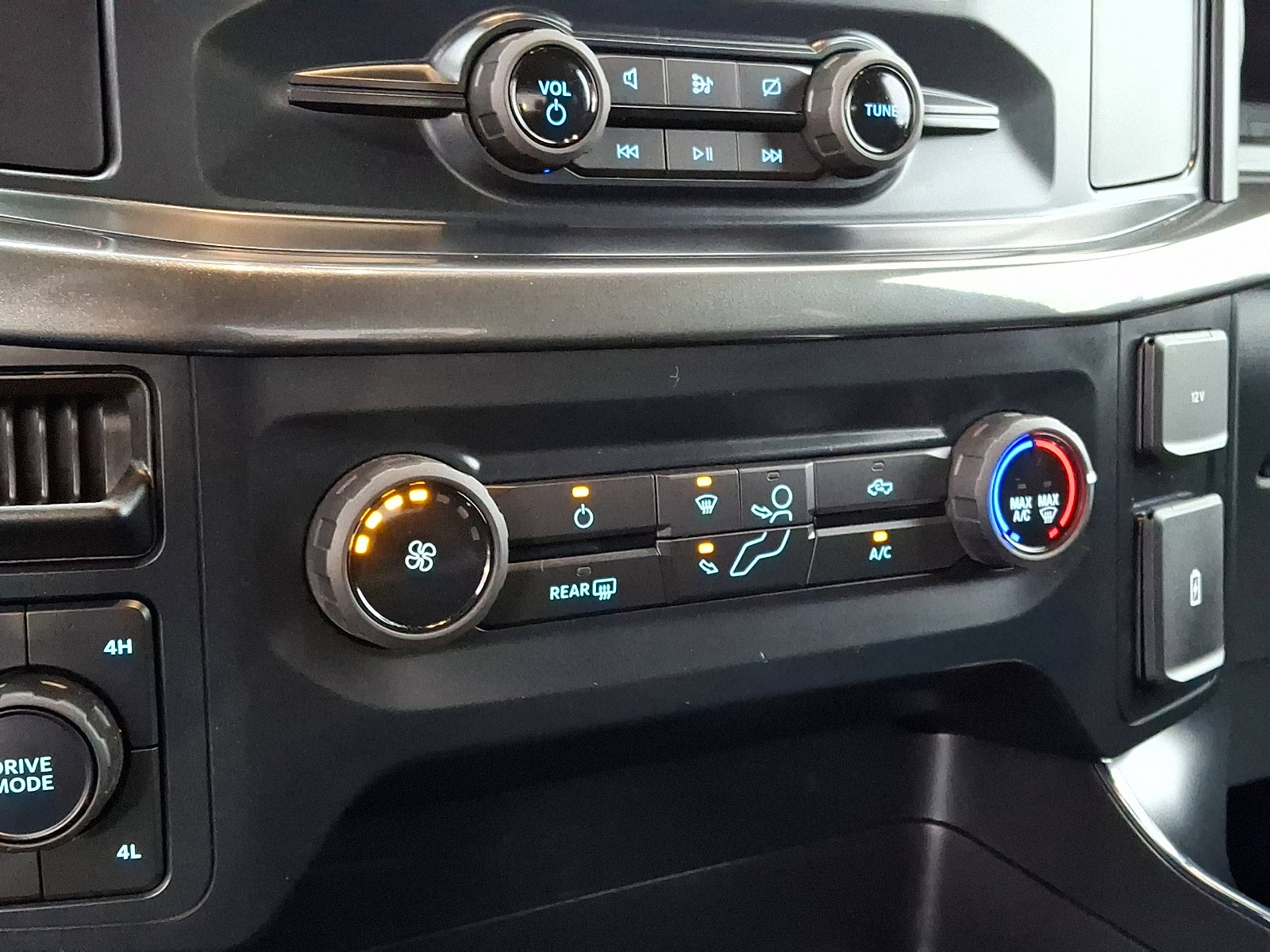 Certified 2023 Ford F150 XL w/ STX Appearance Package image 17