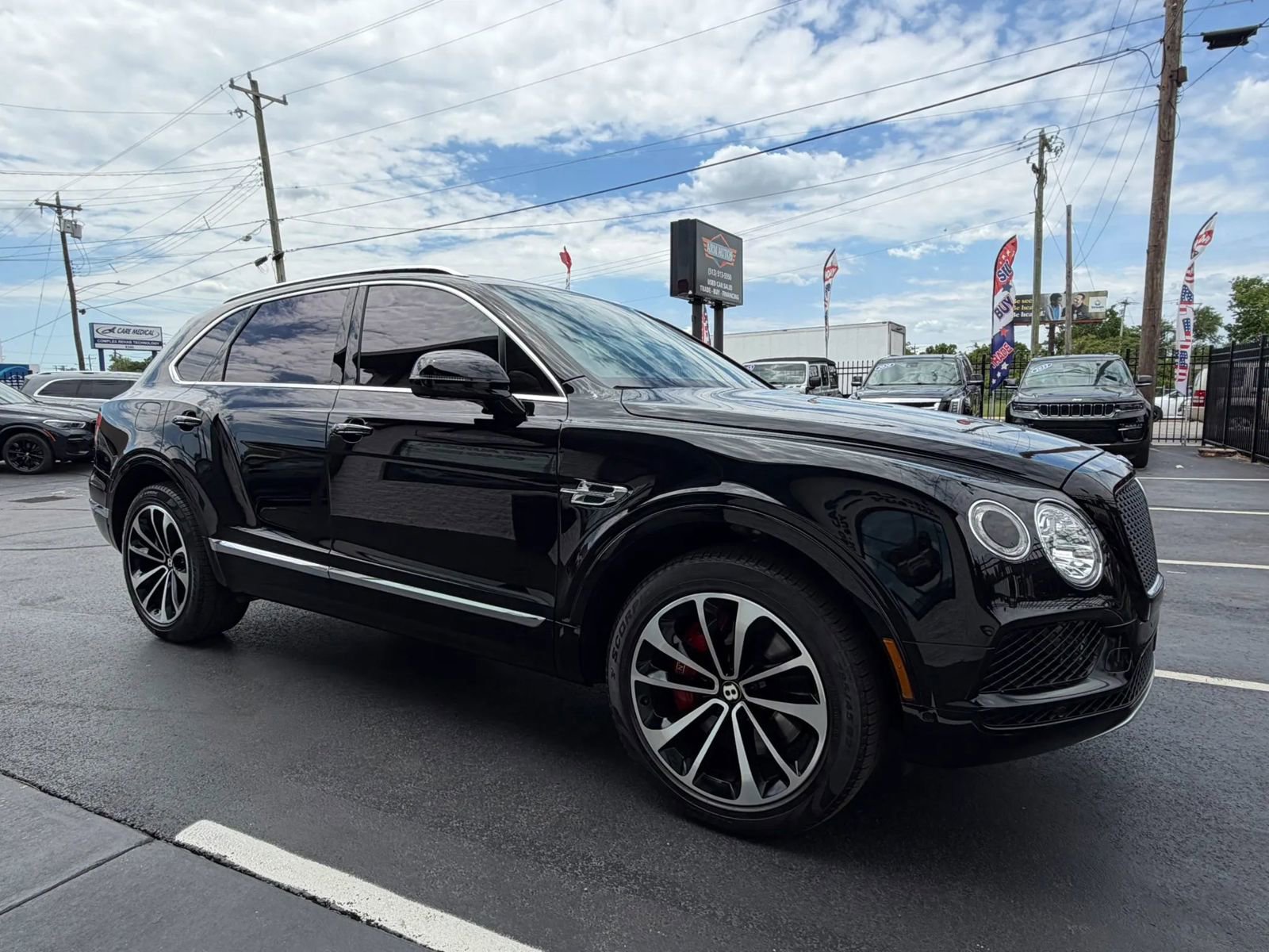Used 2020 Bentley Bentayga AWD/4WD image 21