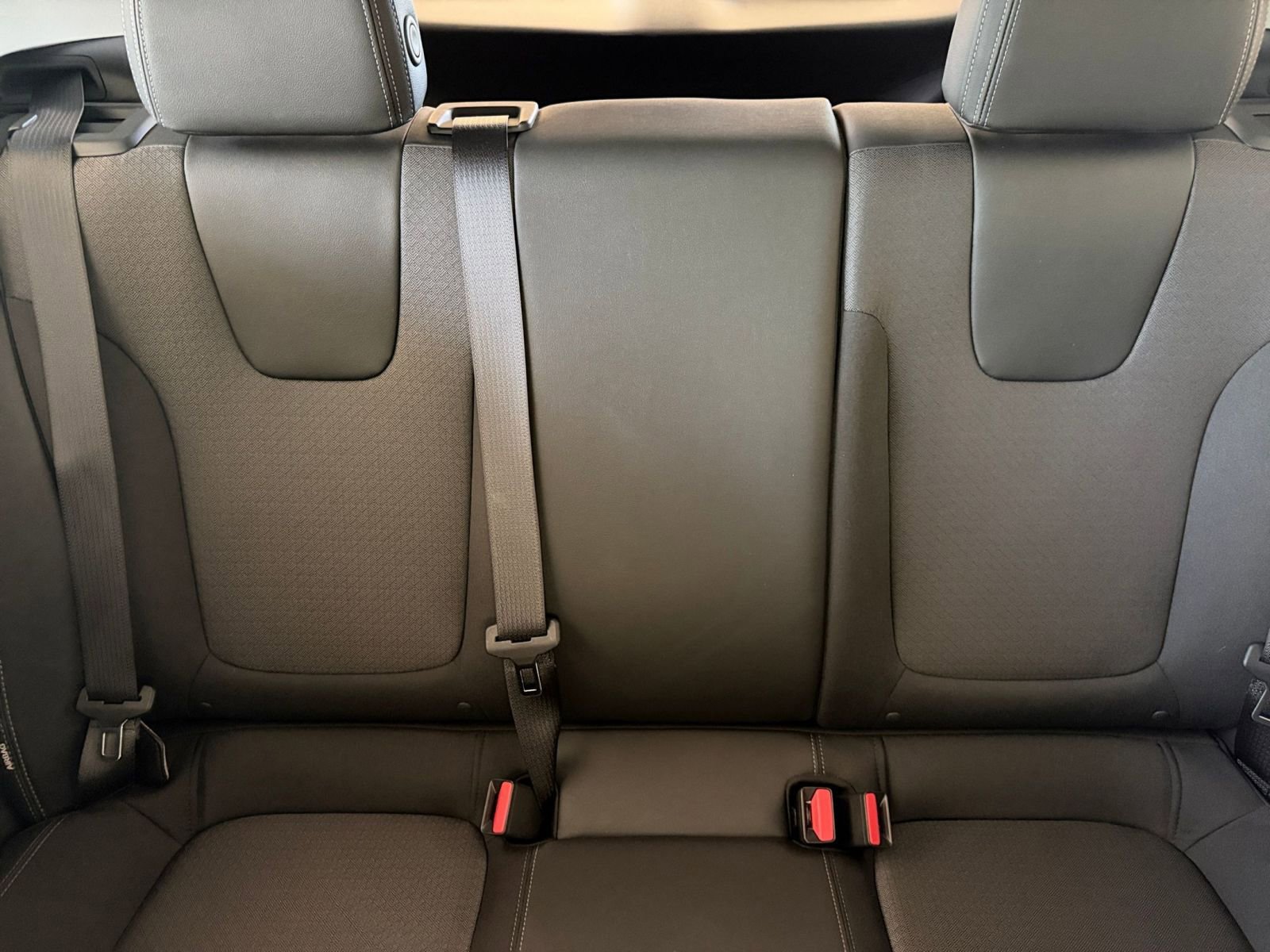 Used 2025 Buick Encore GX Preferred FWD image 37