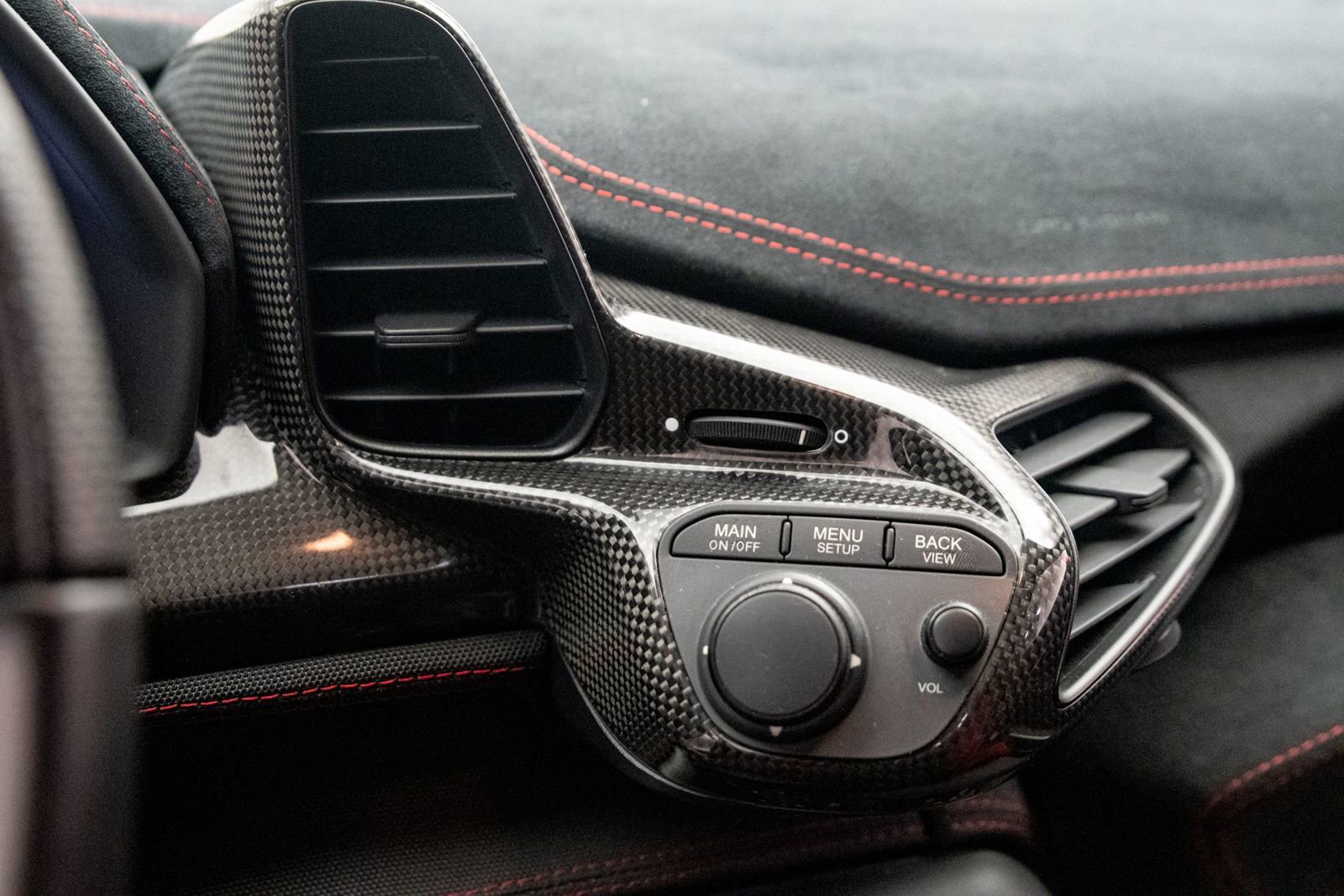 Used 2015 Ferrari 458 Speciale Coupe RWD image 17