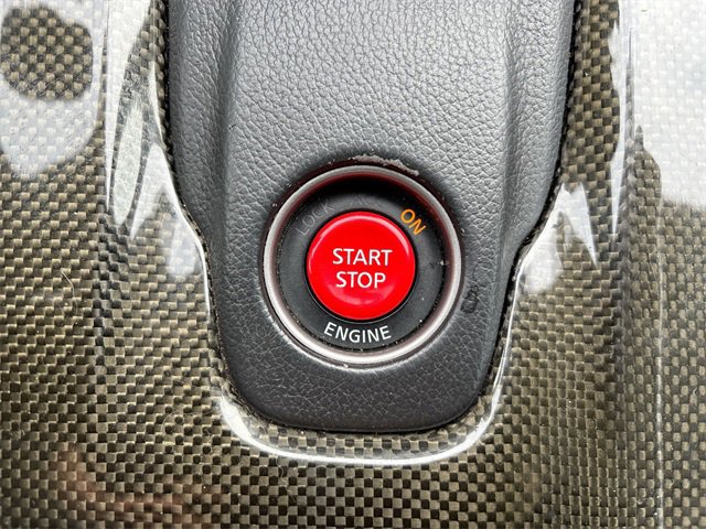 Used 2010 Nissan GT-R Premium image 39