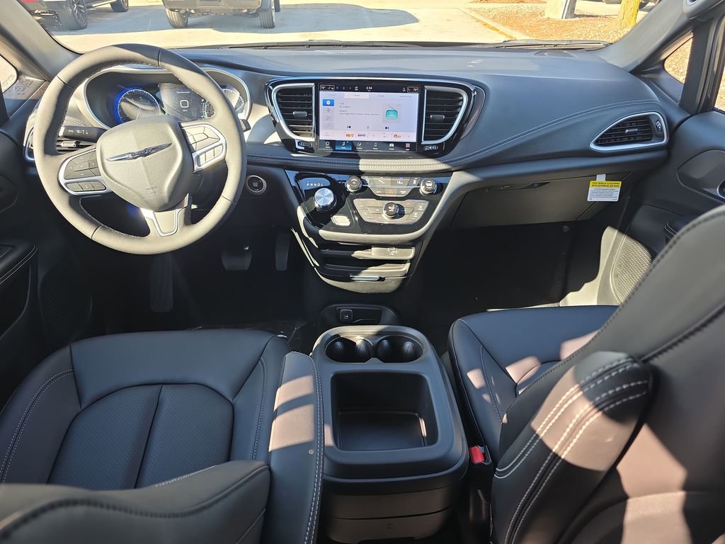 New 2026 Chrysler Pacifica Select image 7