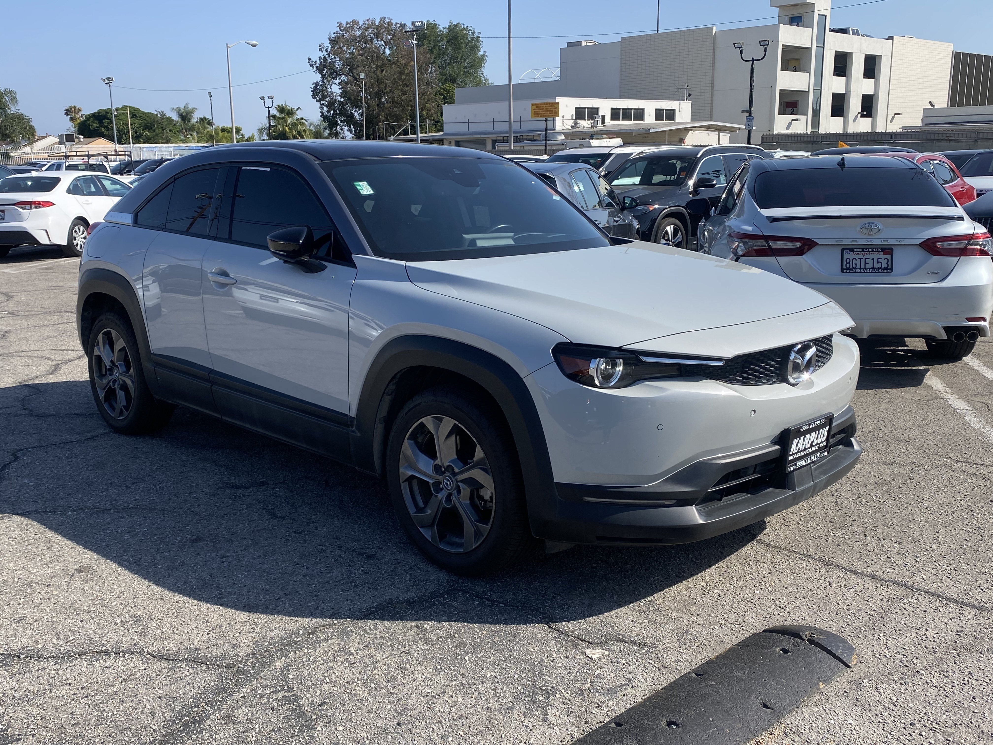 Used 2022 MAZDA MX-30 Electric w/ Premium Plus Pkg FWD image 8