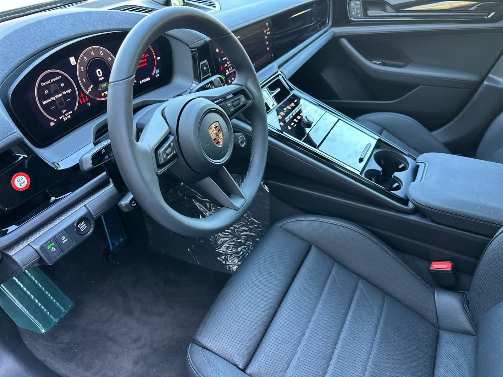 New 2026 Porsche Panamera 4 AWD/4WD image 4