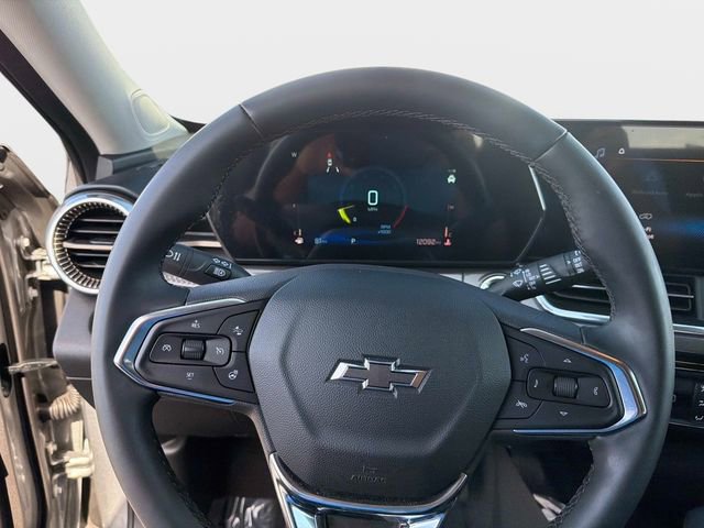 Used 2025 Chevrolet Trax ACTIV w/ Driver Confidence Package image 26