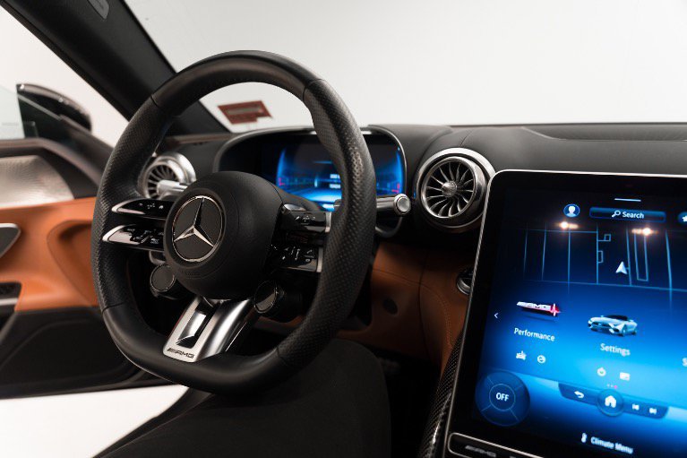Used 2022 Mercedes-Benz SL 55 AMG 4MATIC image 18