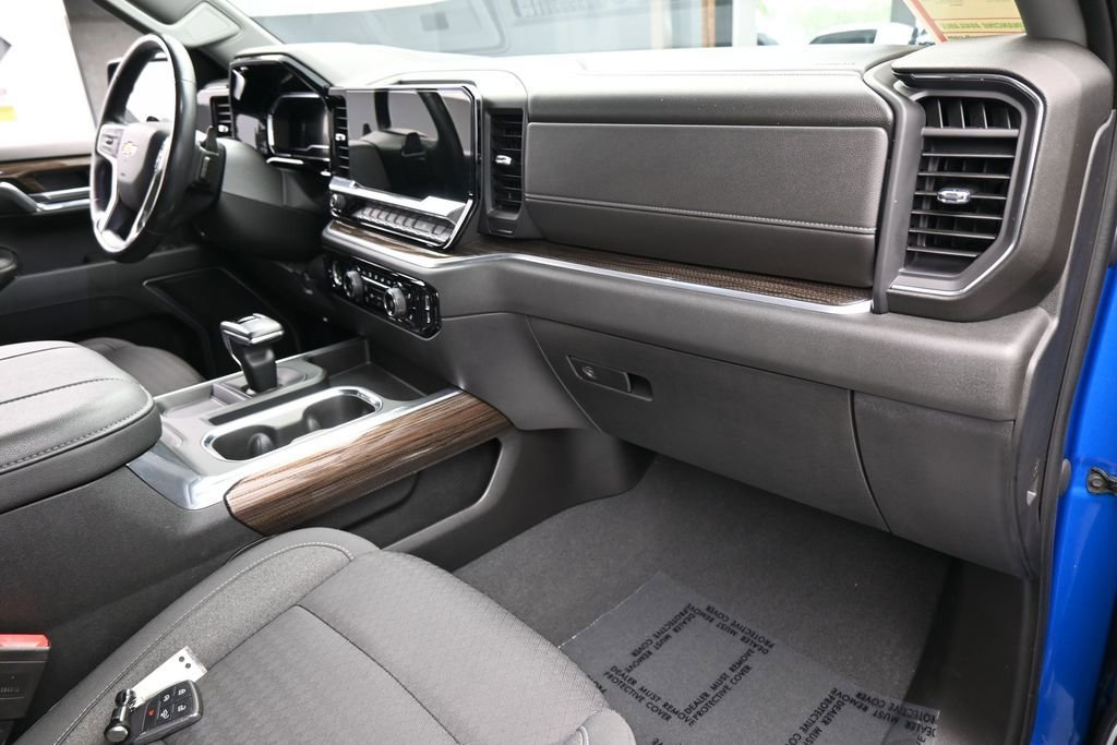 Used 2023 Chevrolet Silverado 1500 LT RWD image 46