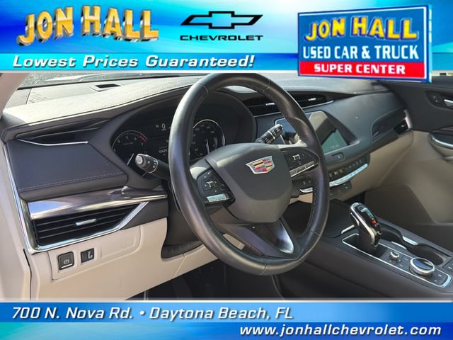 Used 2022 Cadillac XT4 Luxury w/ Driver Awareness Package FWD image 20