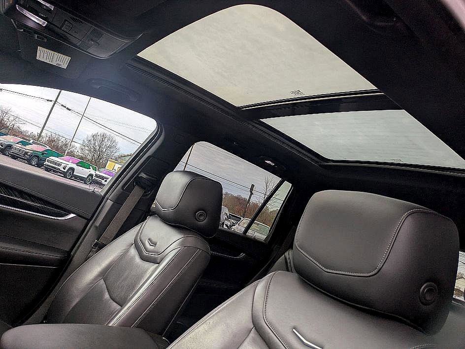 Used 2020 Cadillac XT6 Premium Luxury image 12