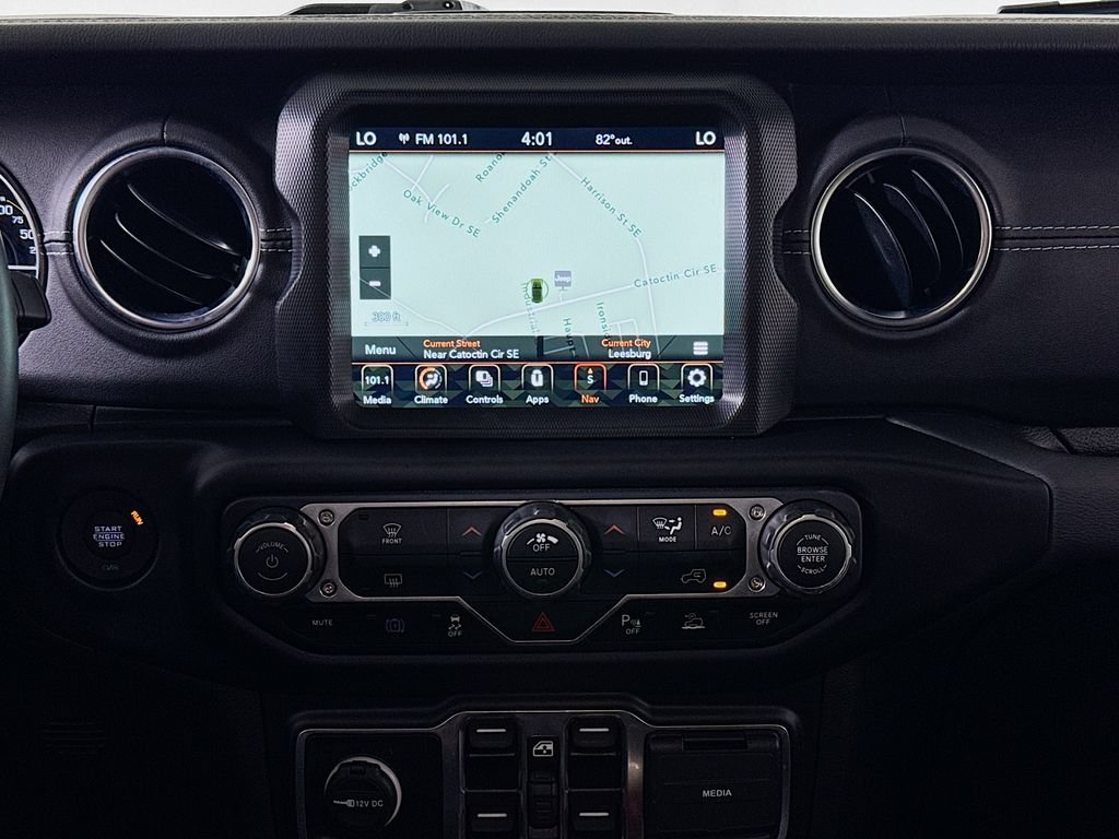 Used 2022 Jeep Wrangler Unlimited Sahara w/ Safety Group AWD/4WD image 13